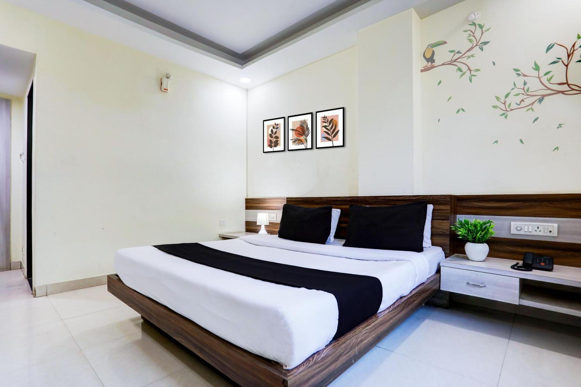 Super Townhouse Hoshangabad Road Near Aashima Mall Samarda Kaliāsot المظهر الخارجي الصورة