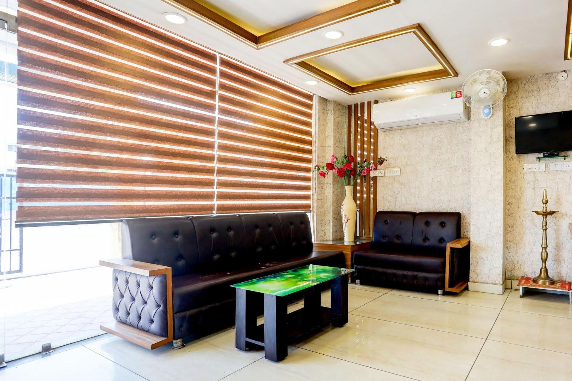 Super Townhouse Hoshangabad Road Near Aashima Mall Samarda Kaliāsot المظهر الخارجي الصورة