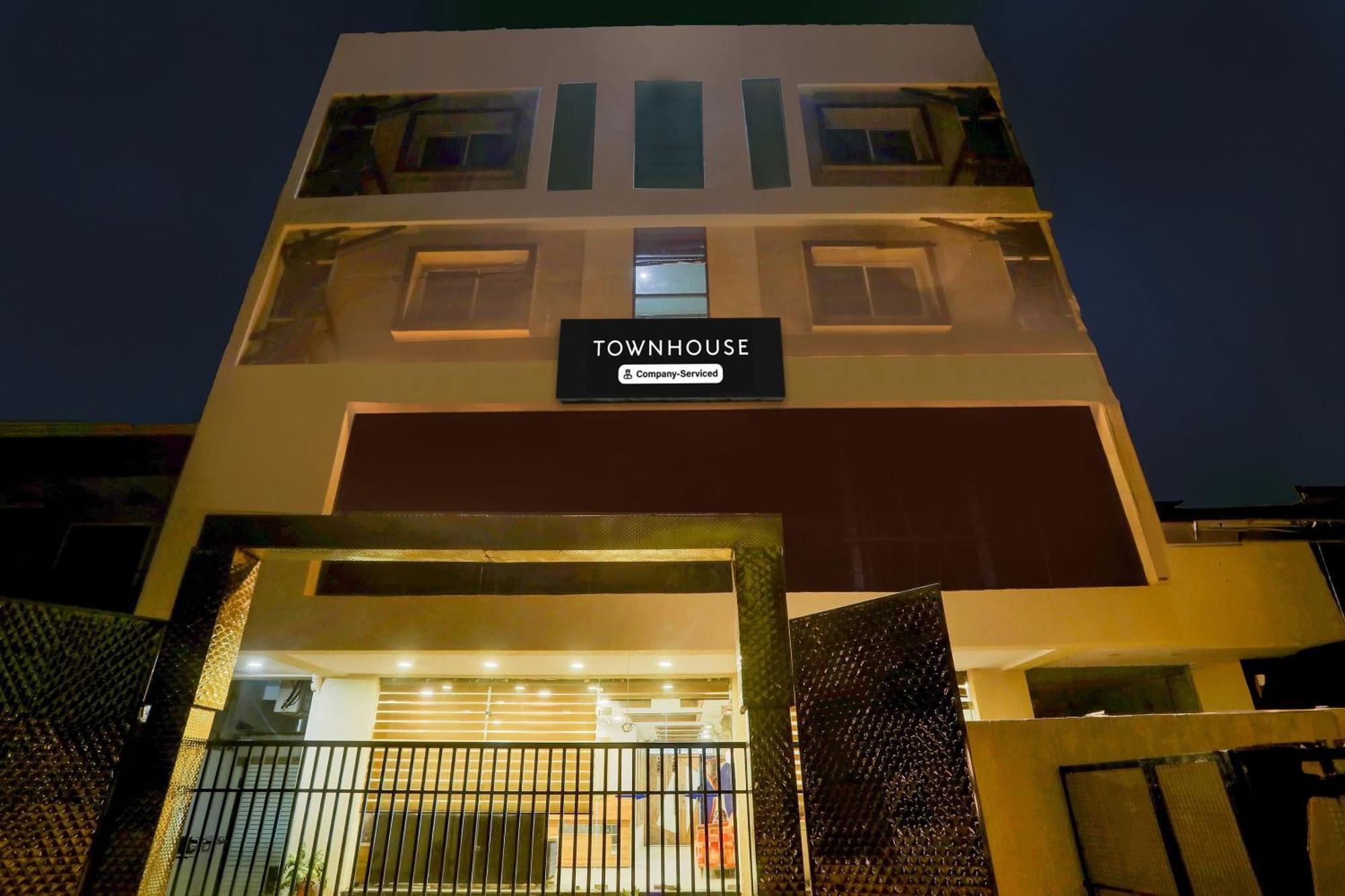Super Townhouse Hoshangabad Road Near Aashima Mall Samarda Kaliāsot المظهر الخارجي الصورة