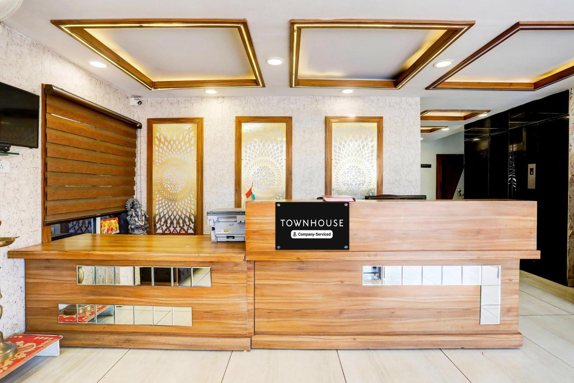 Super Townhouse Hoshangabad Road Near Aashima Mall Samarda Kaliāsot المظهر الخارجي الصورة